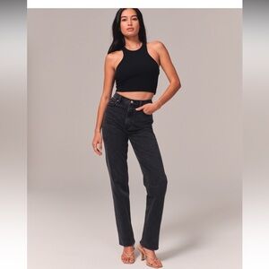 NWOT Abercrombie Ultra High Rise 90s Straight Jeans